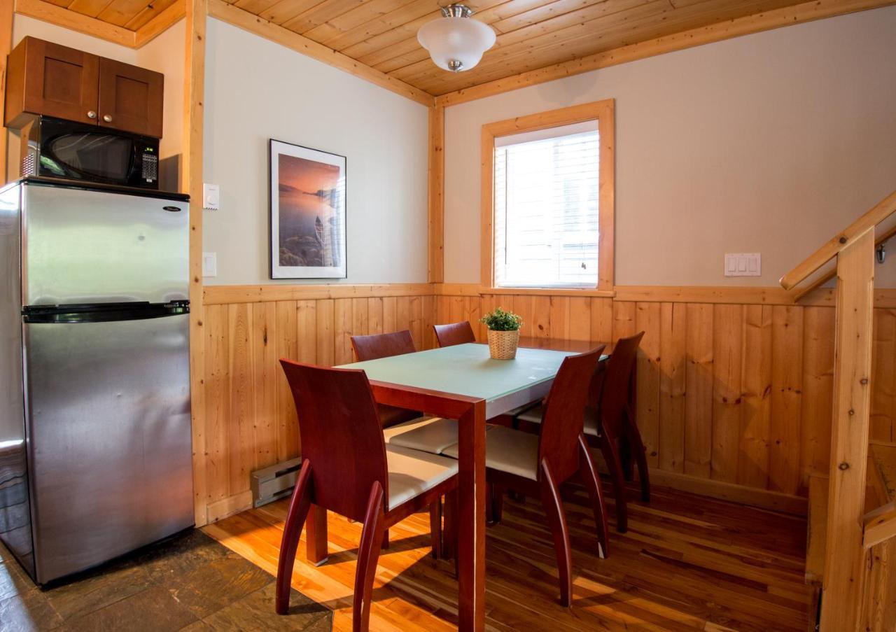 Reef Point Cottages Ucluelet Extérieur photo