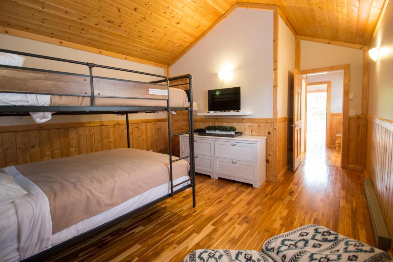 Reef Point Cottages Ucluelet Extérieur photo