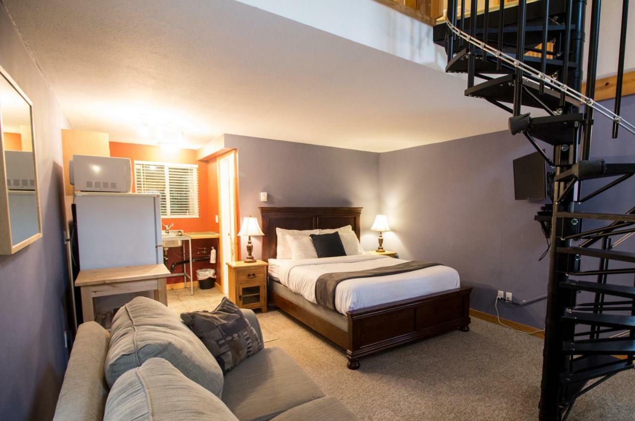 Reef Point Cottages Ucluelet Extérieur photo