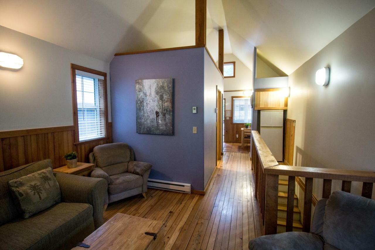 Reef Point Cottages Ucluelet Extérieur photo