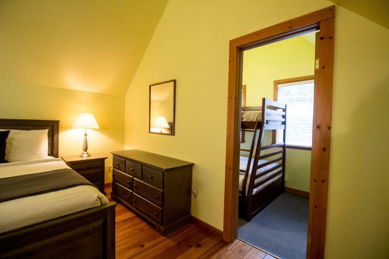 Reef Point Cottages Ucluelet Extérieur photo
