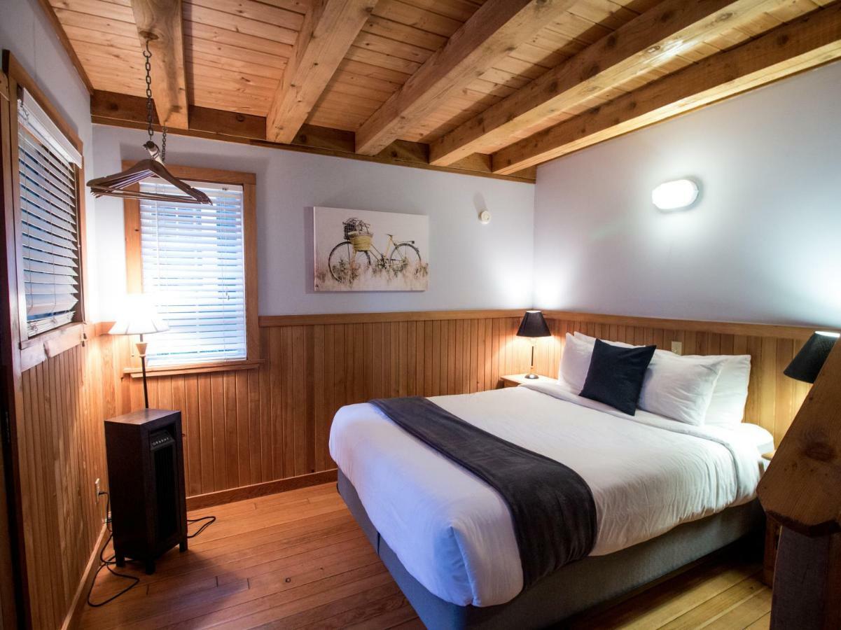 Reef Point Cottages Ucluelet Extérieur photo