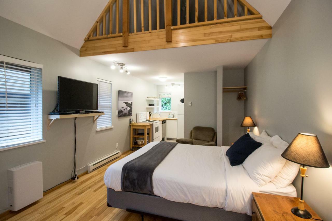 Reef Point Cottages Ucluelet Extérieur photo